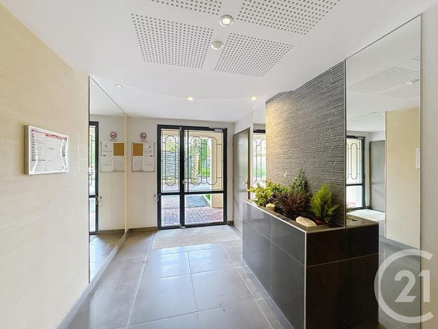 Appartement F3 à louer - 3 pièces - 56.8 m2 - PROVINS - 77 - ILE-DE-FRANCE - Century 21 Martinot Immobilier