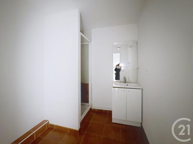 Appartement F3 à louer - 3 pièces - 56.8 m2 - PROVINS - 77 - ILE-DE-FRANCE - Century 21 Martinot Immobilier