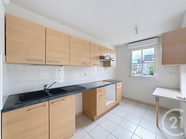 Appartement F3 à louer - 3 pièces - 56.8 m2 - PROVINS - 77 - ILE-DE-FRANCE - Century 21 Martinot Immobilier