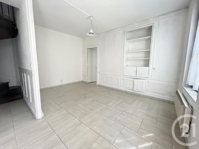 Appartement F2 à louer - 2 pièces - 42.52 m2 - PROVINS - 77 - ILE-DE-FRANCE - Century 21 Martinot Immobilier