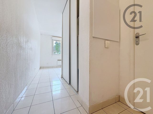 Appartement Studio à vendre - 1 pièce - 21.94 m2 - PROVINS - 77 - ILE-DE-FRANCE - Century 21 Martinot Immobilier