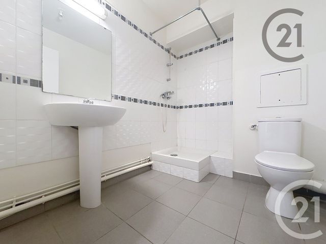 Appartement Studio à vendre - 1 pièce - 21.94 m2 - PROVINS - 77 - ILE-DE-FRANCE - Century 21 Martinot Immobilier