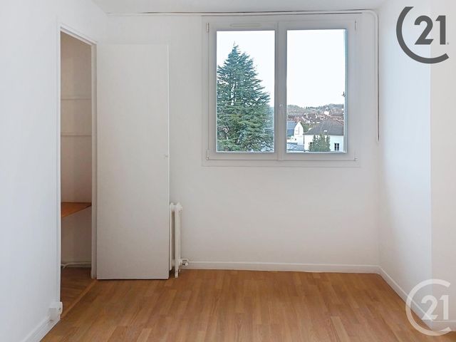 Appartement F4 à louer - 4 pièces - 63.16 m2 - PROVINS - 77 - ILE-DE-FRANCE - Century 21 Martinot Immobilier