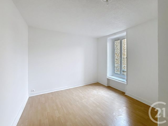 Appartement F4 à louer - 4 pièces - 71.0 m2 - LA FERTE GAUCHER - 77 - ILE-DE-FRANCE - Century 21 Martinot Immobilier