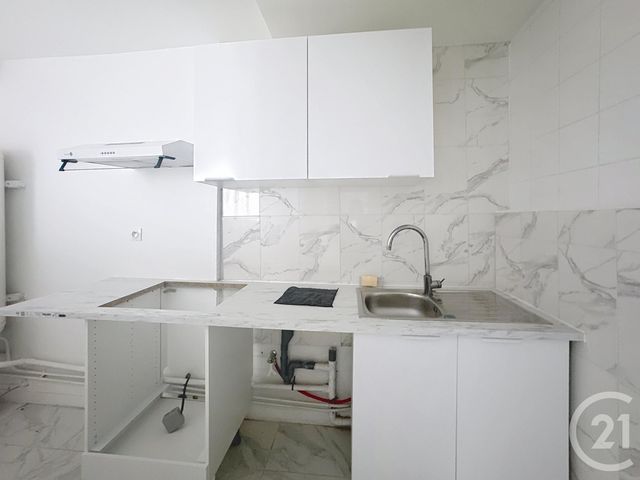 Appartement F4 à louer - 4 pièces - 71.0 m2 - LA FERTE GAUCHER - 77 - ILE-DE-FRANCE - Century 21 Martinot Immobilier