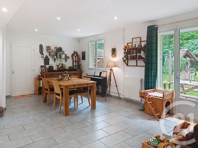 maison à louer - 5 pièces - 126.0 m2 - EVERLY - 77 - ILE-DE-FRANCE - Century 21 Martinot Immobilier