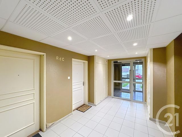 Appartement F2 à louer - 2 pièces - 46.57 m2 - PROVINS - 77 - ILE-DE-FRANCE - Century 21 Martinot Immobilier