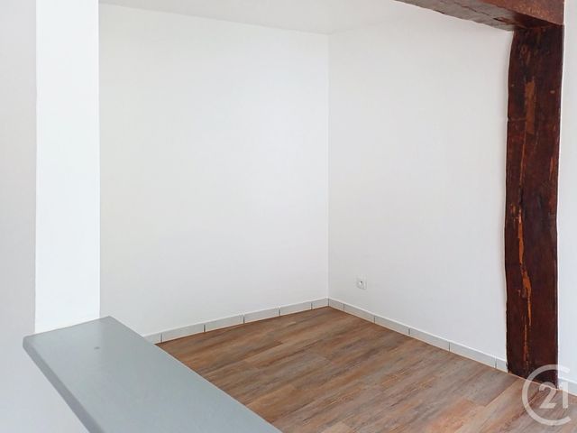 Appartement F1 à louer - 1 pièce - 18.36 m2 - PROVINS - 77 - ILE-DE-FRANCE - Century 21 Martinot Immobilier