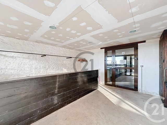 maison à vendre - 8 pièces - 310.94 m2 - ST HILLIERS - 77 - ILE-DE-FRANCE - Century 21 Martinot Immobilier