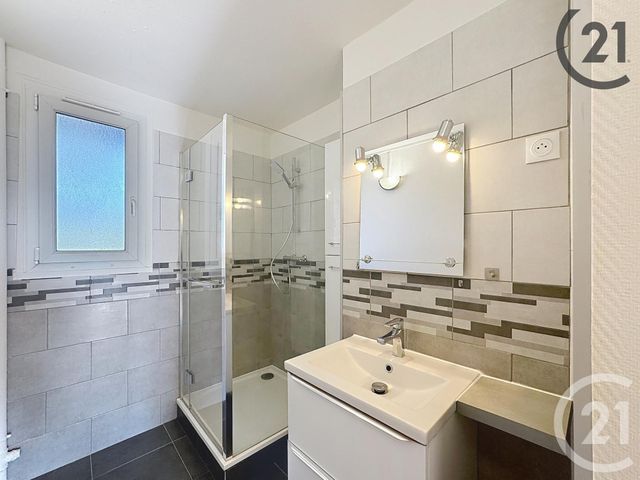 Appartement F3 à louer - 3 pièces - 69.26 m2 - PROVINS - 77 - ILE-DE-FRANCE - Century 21 Martinot Immobilier