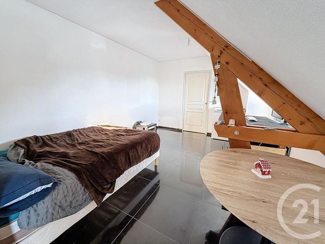 Appartement F1 à vendre - 1 pièce - 29.67 m2 - PROVINS - 77 - ILE-DE-FRANCE - Century 21 Martinot Immobilier