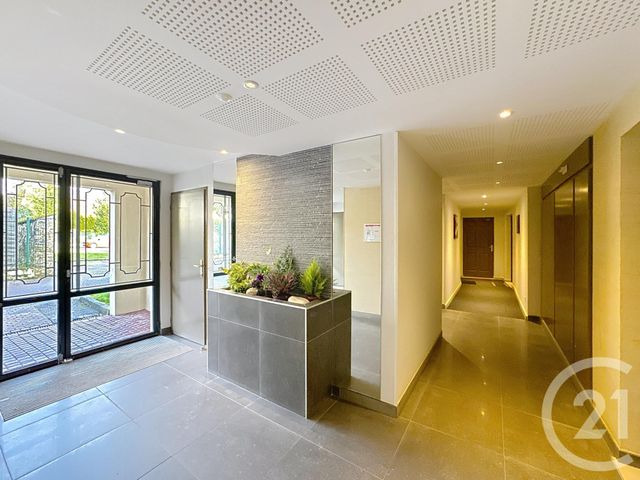 Appartement F3 à louer - 3 pièces - 56.98 m2 - PROVINS - 77 - ILE-DE-FRANCE - Century 21 Martinot Immobilier