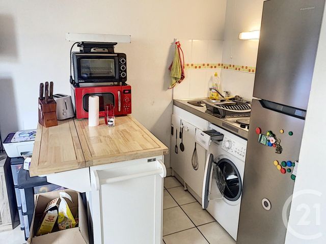 Appartement Studio à louer - 1 pièce - 19.7 m2 - PROVINS - 77 - ILE-DE-FRANCE - Century 21 Martinot Immobilier