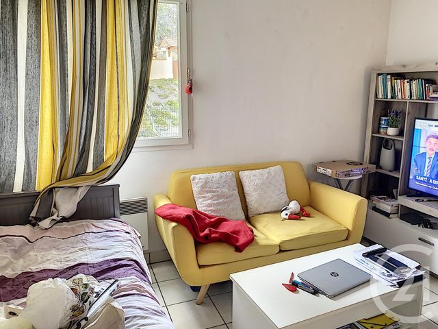 Appartement Studio à louer - 1 pièce - 19.7 m2 - PROVINS - 77 - ILE-DE-FRANCE - Century 21 Martinot Immobilier