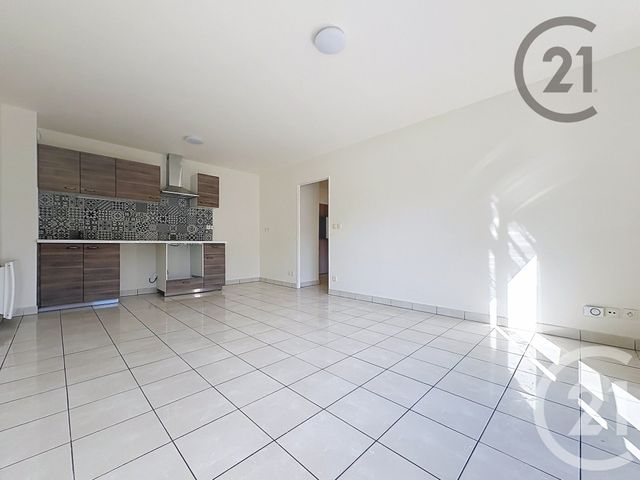 Appartement F3 à vendre - 3 pièces - 53.0 m2 - PROVINS - 77 - ILE-DE-FRANCE - Century 21 Martinot Immobilier