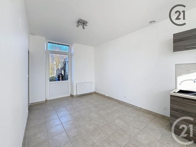 maison à louer - 1 pièce - 48.18 m2 - CHALMAISON - 77 - ILE-DE-FRANCE - Century 21 Martinot Immobilier