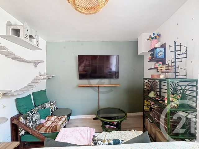 Appartement F2 à vendre - 2 pièces - 41.6 m2 - PROVINS - 77 - ILE-DE-FRANCE - Century 21 Martinot Immobilier