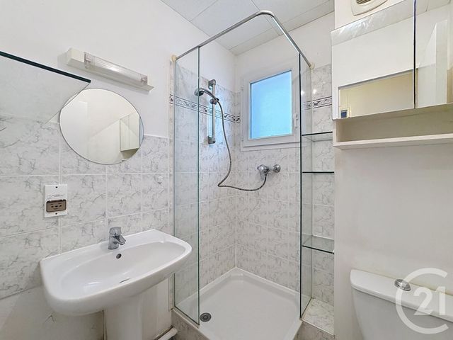 Appartement F2 à louer - 2 pièces - 42.12 m2 - PROVINS - 77 - ILE-DE-FRANCE - Century 21 Martinot Immobilier