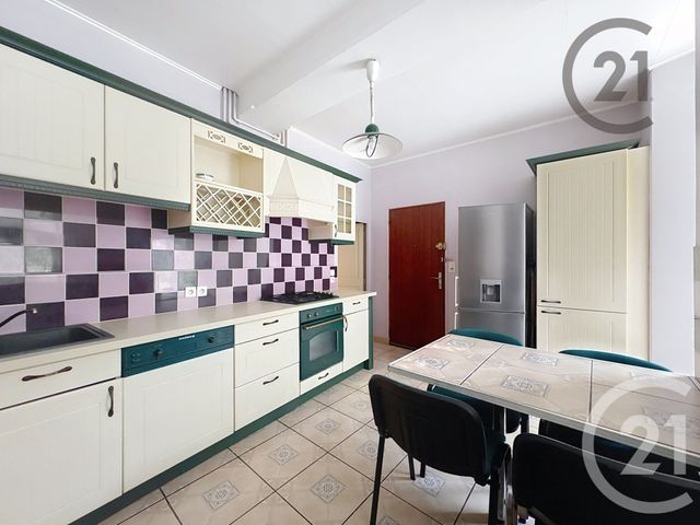 Appartement F2 à vendre - 2 pièces - 49.13 m2 - PROVINS - 77 - ILE-DE-FRANCE - Century 21 Martinot Immobilier