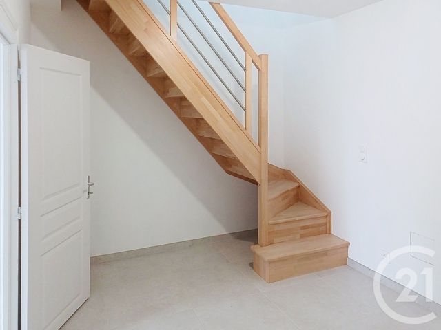 maison à louer - 4 pièces - 106.0 m2 - CHALAUTRE LA GRANDE - 77 - ILE-DE-FRANCE - Century 21 Martinot Immobilier