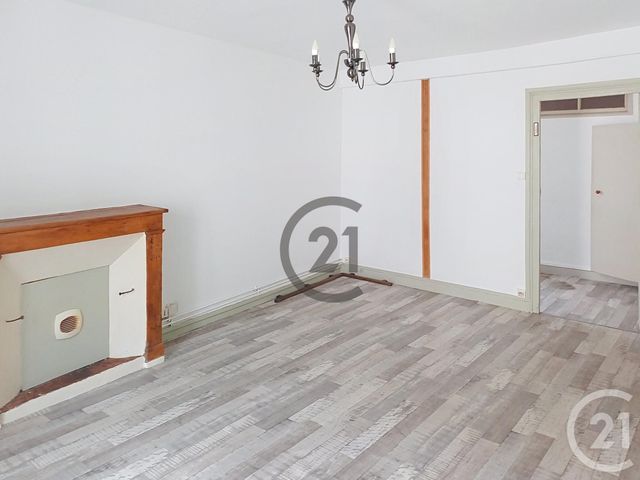 Appartement F1 à louer - 1 pièce - 26.34 m2 - PROVINS - 77 - ILE-DE-FRANCE - Century 21 Martinot Immobilier