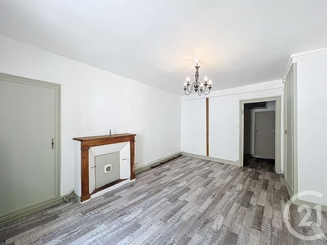 Appartement F1 à louer - 1 pièce - 26.34 m2 - PROVINS - 77 - ILE-DE-FRANCE - Century 21 Martinot Immobilier