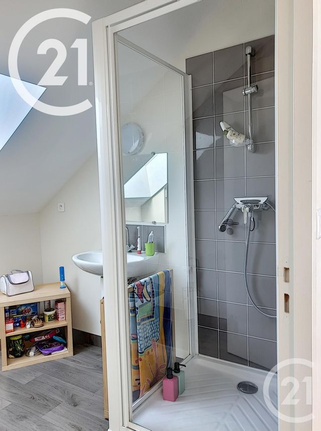 Appartement F6 à louer - 6 pièces - 143.65 m2 - BEZALLES - 77 - ILE-DE-FRANCE - Century 21 Martinot Immobilier