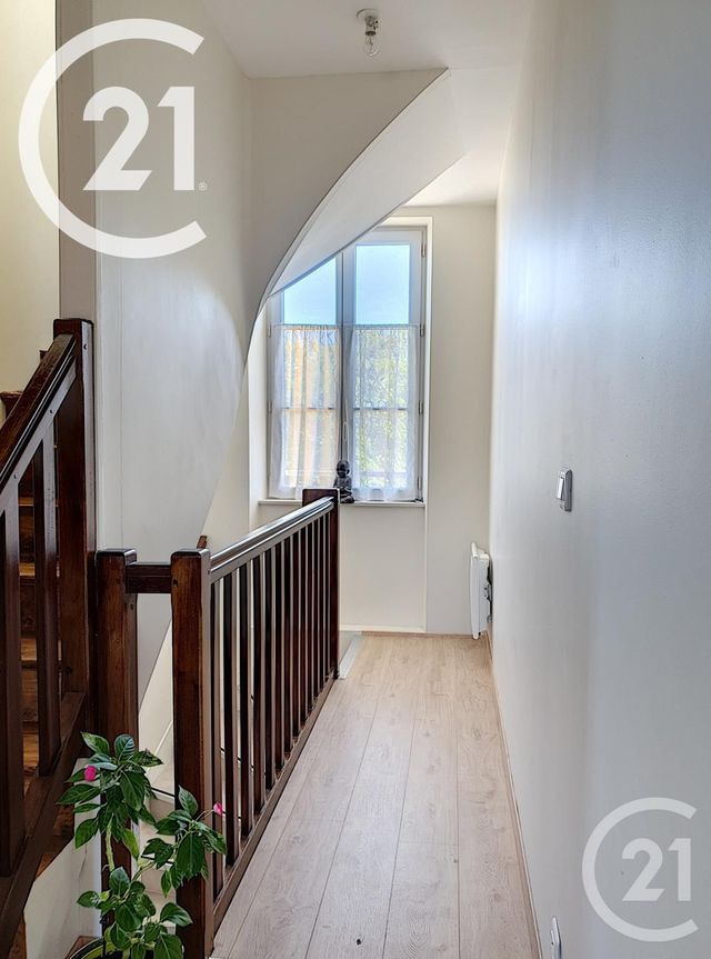 Appartement F6 à louer - 6 pièces - 143.65 m2 - BEZALLES - 77 - ILE-DE-FRANCE - Century 21 Martinot Immobilier