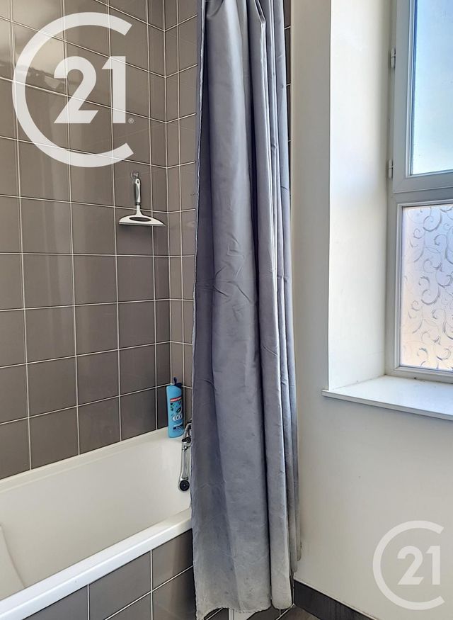 Appartement F6 à louer - 6 pièces - 143.65 m2 - BEZALLES - 77 - ILE-DE-FRANCE - Century 21 Martinot Immobilier