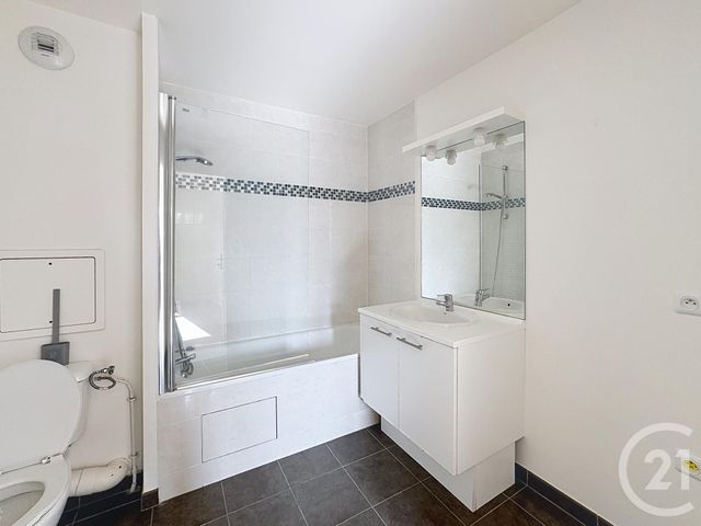 Appartement F2 à louer - 2 pièces - 40.7 m2 - NANGIS - 77 - ILE-DE-FRANCE - Century 21 Martinot Immobilier