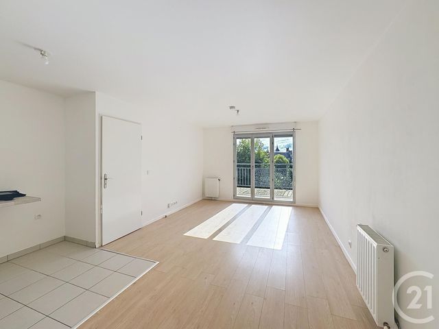 Appartement F2 à louer - 2 pièces - 40.7 m2 - NANGIS - 77 - ILE-DE-FRANCE - Century 21 Martinot Immobilier