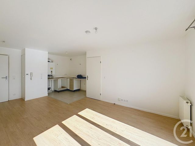 Appartement F2 à louer - 2 pièces - 40.7 m2 - NANGIS - 77 - ILE-DE-FRANCE - Century 21 Martinot Immobilier