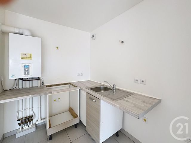 Appartement F2 à louer - 2 pièces - 40.7 m2 - NANGIS - 77 - ILE-DE-FRANCE - Century 21 Martinot Immobilier