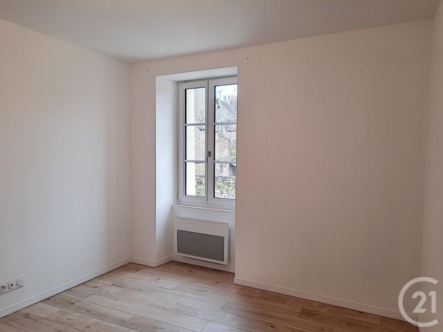 Appartement F3 à louer - 3 pièces - 60.2 m2 - DONNEMARIE DONTILLY - 77 - ILE-DE-FRANCE - Century 21 Martinot Immobilier