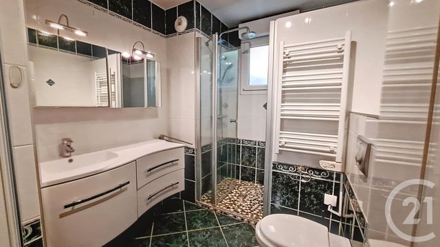 Appartement F2 à louer - 2 pièces - 46.0 m2 - PROVINS - 77 - ILE-DE-FRANCE - Century 21 Martinot Immobilier