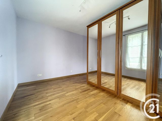 Appartement F2 à louer - 2 pièces - 46.0 m2 - PROVINS - 77 - ILE-DE-FRANCE - Century 21 Martinot Immobilier