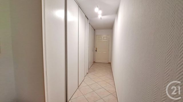 Appartement F2 à louer - 2 pièces - 46.0 m2 - PROVINS - 77 - ILE-DE-FRANCE - Century 21 Martinot Immobilier
