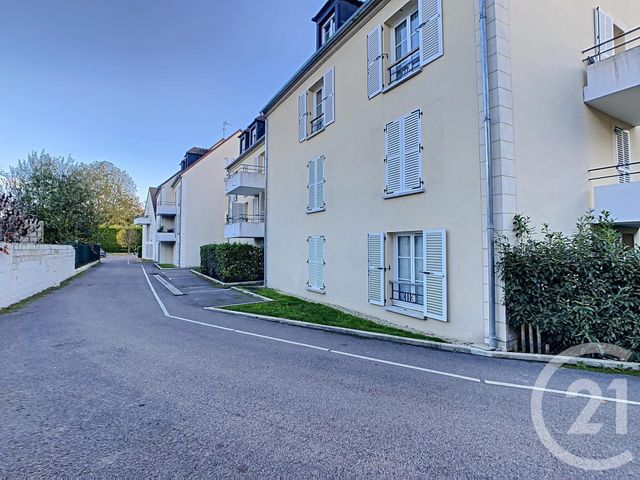 Appartement F1 à louer - 1 pièce - 31.73 m2 - PROVINS - 77 - ILE-DE-FRANCE - Century 21 Martinot Immobilier