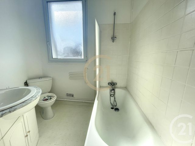 Appartement F3 à louer - 3 pièces - 69.83 m2 - PROVINS - 77 - ILE-DE-FRANCE - Century 21 Martinot Immobilier