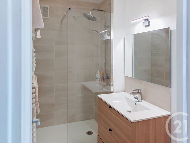 Appartement F3 à louer - 3 pièces - 63.21 m2 - PROVINS - 77 - ILE-DE-FRANCE - Century 21 Martinot Immobilier