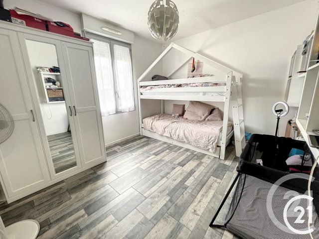 Appartement F4 à louer - 4 pièces - 77.34 m2 - NANGIS - 77 - ILE-DE-FRANCE - Century 21 Martinot Immobilier