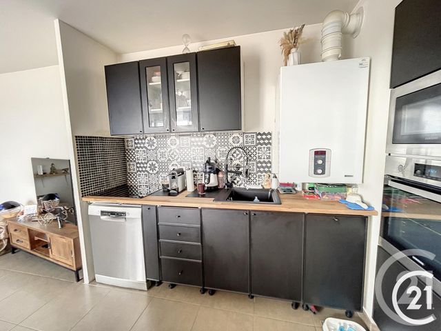 Appartement F4 à louer - 4 pièces - 77.34 m2 - NANGIS - 77 - ILE-DE-FRANCE - Century 21 Martinot Immobilier