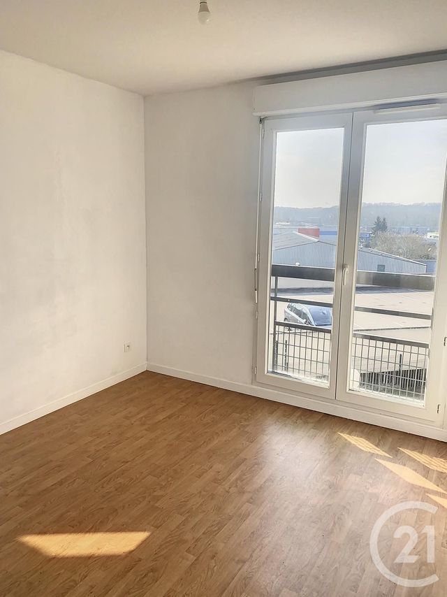 Appartement F3 à louer - 3 pièces - 52.62 m2 - PROVINS - 77 - ILE-DE-FRANCE - Century 21 Martinot Immobilier