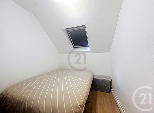 Appartement F1 bis à vendre - 2 pièces - 29.6 m2 - LA FERTE GAUCHER - 77 - ILE-DE-FRANCE - Century 21 Martinot Immobilier