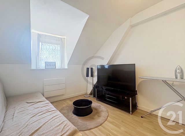 Appartement F1 bis à vendre - 2 pièces - 29.6 m2 - LA FERTE GAUCHER - 77 - ILE-DE-FRANCE - Century 21 Martinot Immobilier