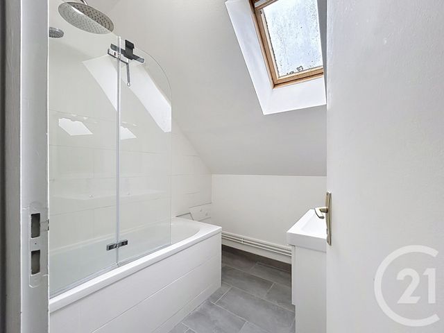 Appartement F4 à louer - 4 pièces - 67.66 m2 - PROVINS - 77 - ILE-DE-FRANCE - Century 21 Martinot Immobilier