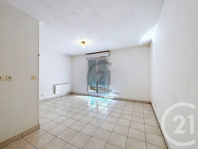 Appartement F2 à vendre - 2 pièces - 40.66 m2 - PROVINS - 77 - ILE-DE-FRANCE - Century 21 Martinot Immobilier