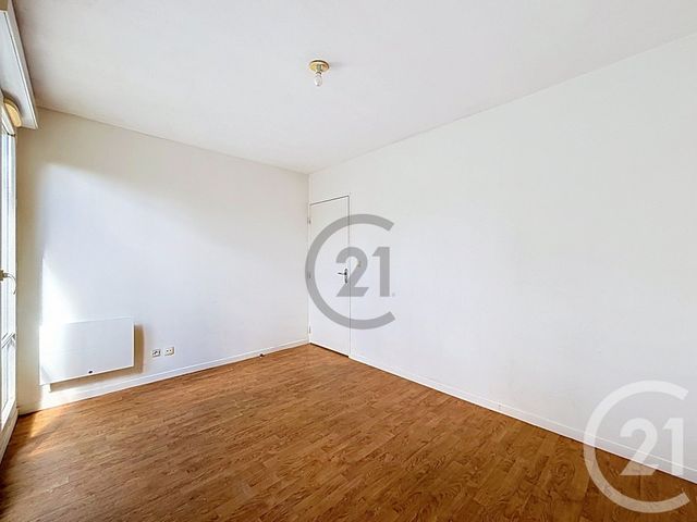 Appartement F2 à vendre - 2 pièces - 40.66 m2 - PROVINS - 77 - ILE-DE-FRANCE - Century 21 Martinot Immobilier