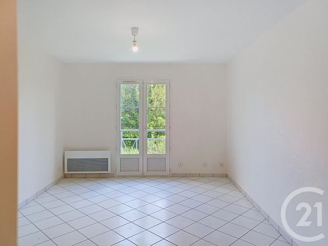 Appartement F2 à louer - 2 pièces - 44.26 m2 - PROVINS - 77 - ILE-DE-FRANCE - Century 21 Martinot Immobilier