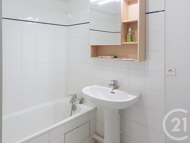 Appartement F2 à louer - 2 pièces - 44.26 m2 - PROVINS - 77 - ILE-DE-FRANCE - Century 21 Martinot Immobilier
